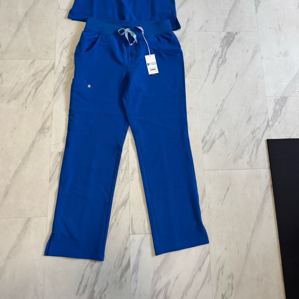 Figs Women's Kade Cargo Scrub Pant in Royal Blue